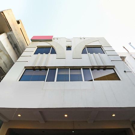 Oyo 28856 Manjeera Inn Visakhapatnam Exterior foto