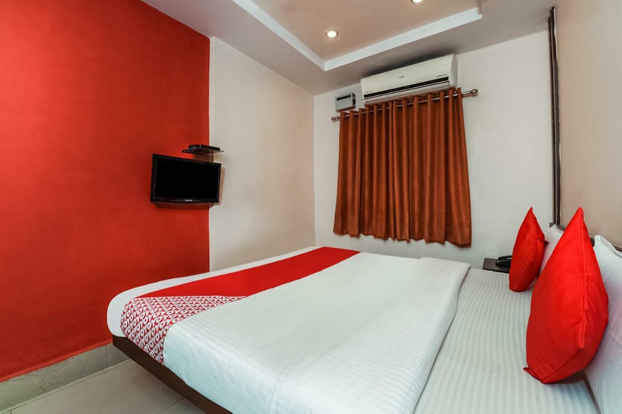 Oyo 28856 Manjeera Inn Visakhapatnam Exterior foto